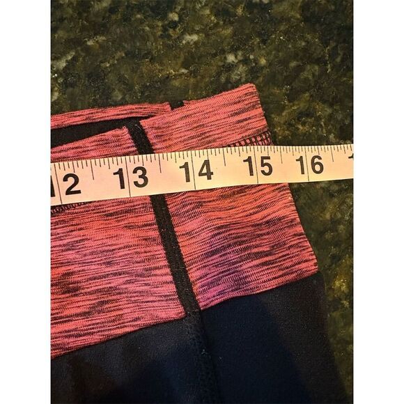 Be Inspired Women's Capri Leggings Black & Pink Size L Standard Activewear - Picture 6 of 8
